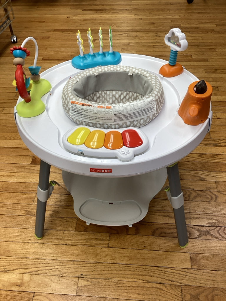 Skip Hop Explore & More Baby's View 3- Stage Activity Center