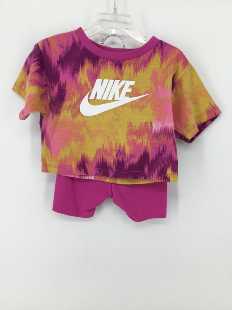 Nike Child Size 2 Pink Outfit - girls