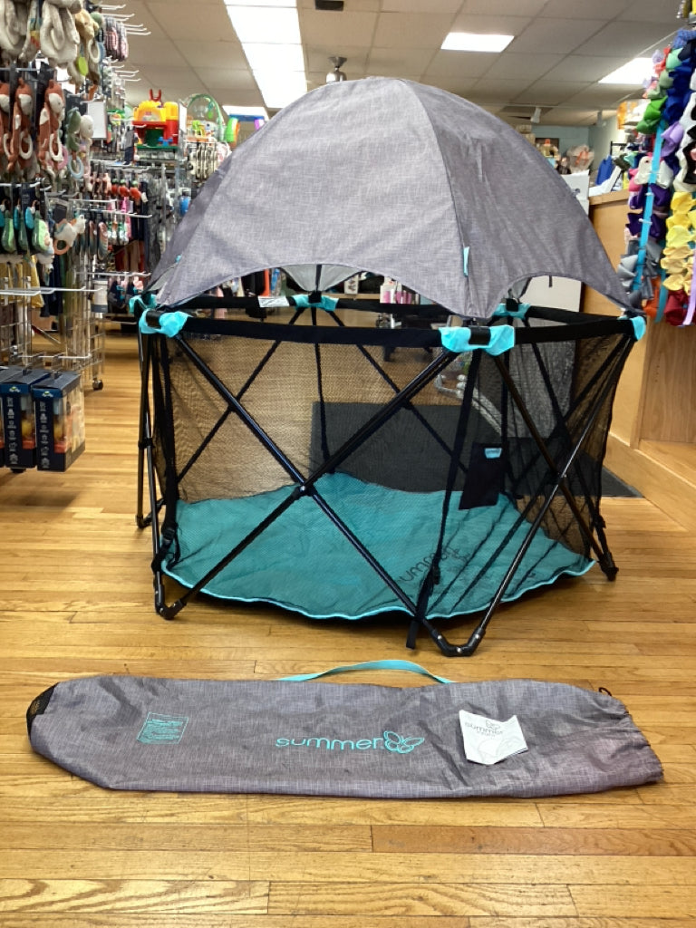 Summer Pop 'N Play Deluxe Ultimate Playard - With Canopy