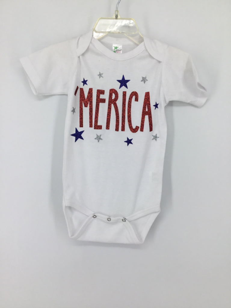 Laughing giraffe Child Size 6-12 Months White Stars & Stripes Onesie