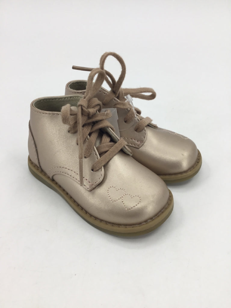Footmates Child Size 5 Toddler Gold Dress Shoes