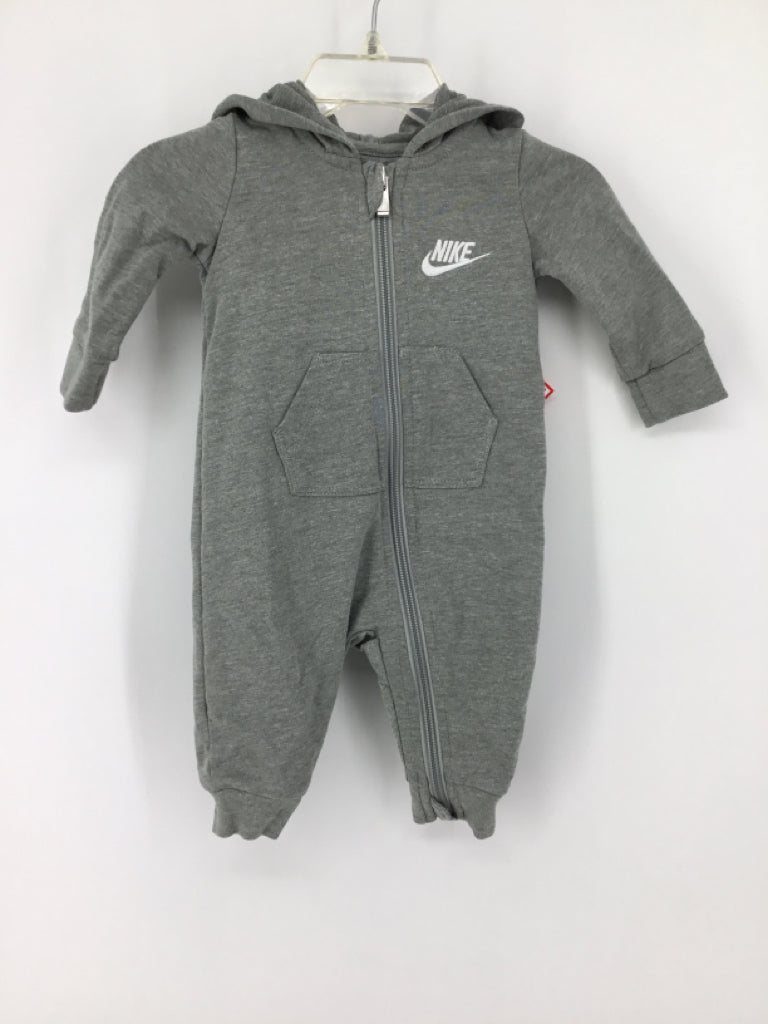 Nike Child Size 3 Months Gray Solid Outfit - boys