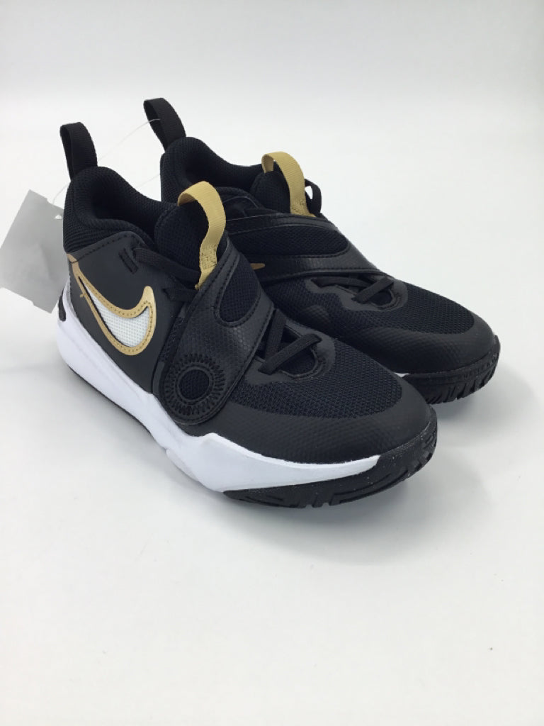 Nike Child Size 1 Youth Black Sneakers