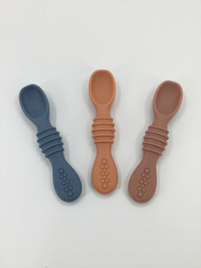 Set of 3 Silicone Feeding Spoons
