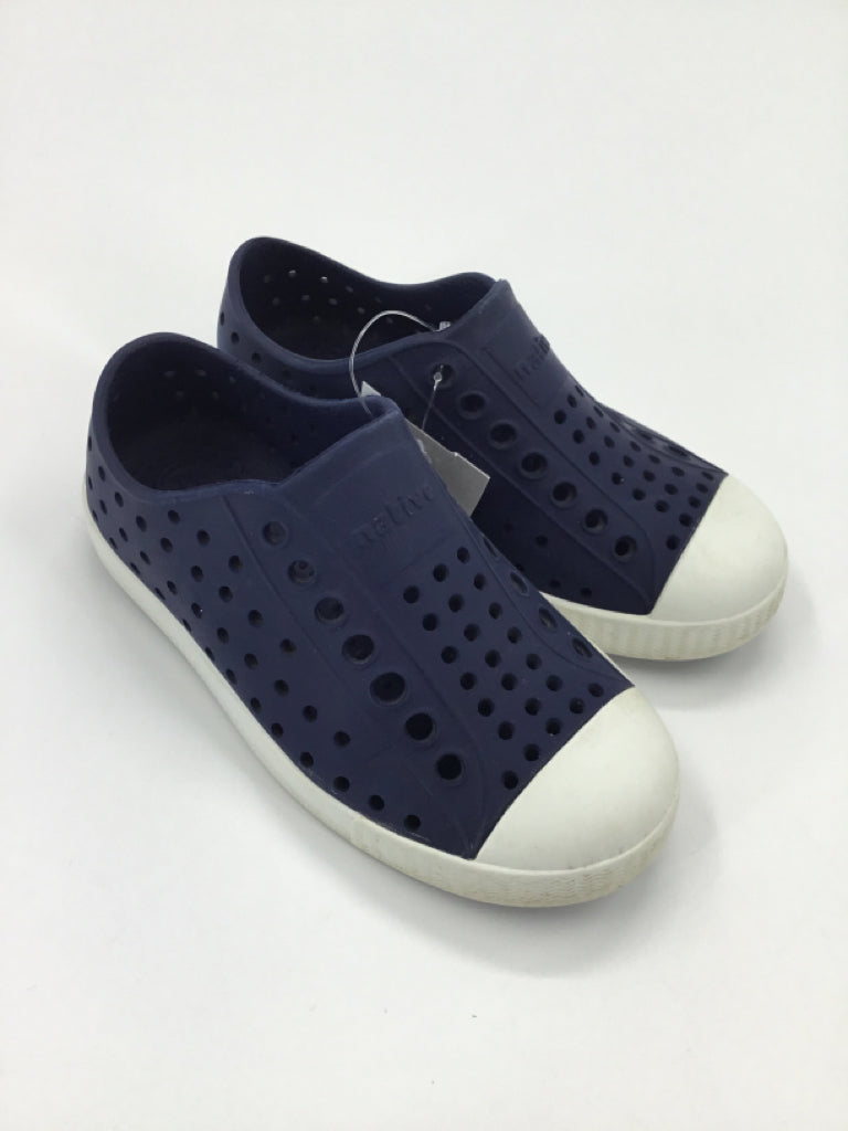 Native Child Size 9 Toddler Navy Sandals/Flip Flops