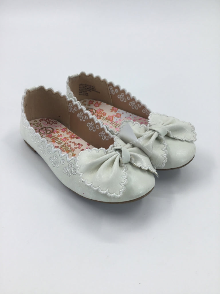 Sam and Libby Child Size 12 Cream Dress Shoes