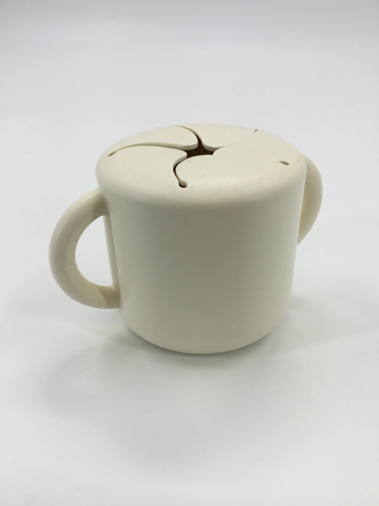 Mushie Cream Silicone Snack Cup