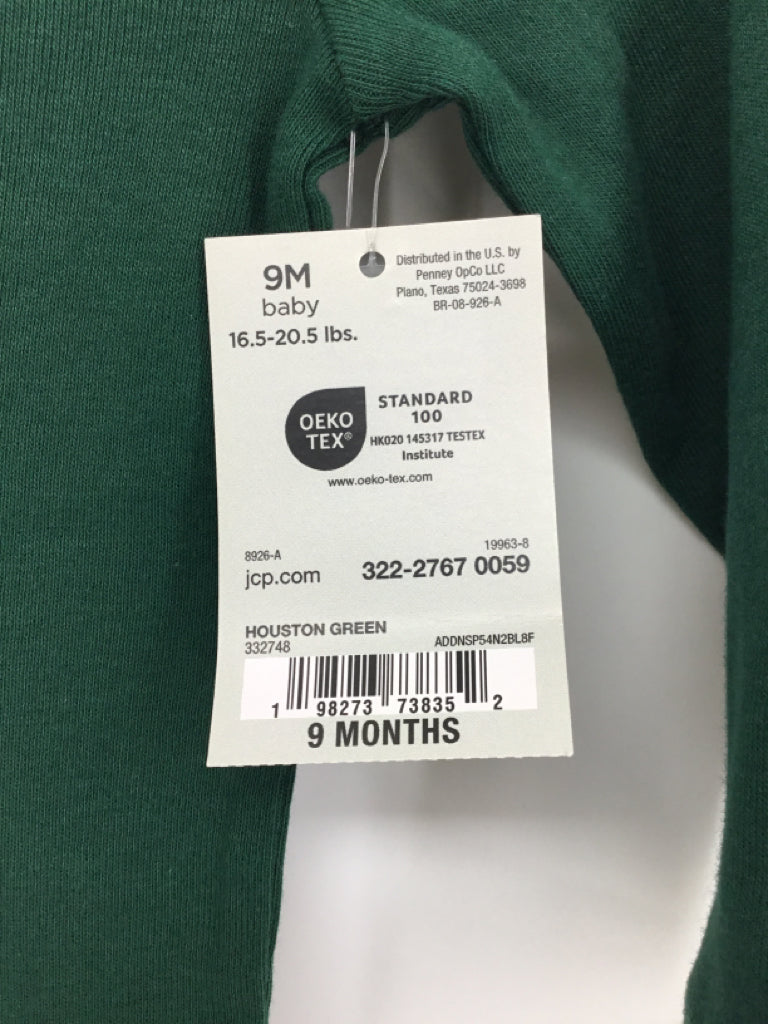 okie dokie Child Size 9 Months Green Christmas Onesie