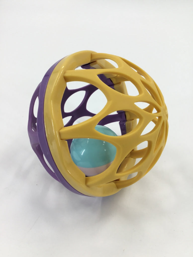 Easy-grasp Soft Baby Rattle Ball