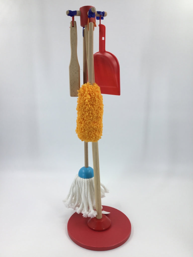 Melissa & Doug Let's Play House Dust! Sweep! Mop!