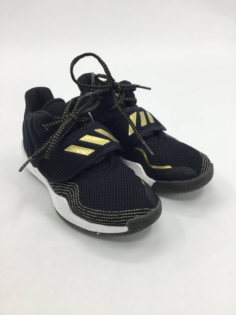 Adidas Child Size 3 Youth Black Sneakers