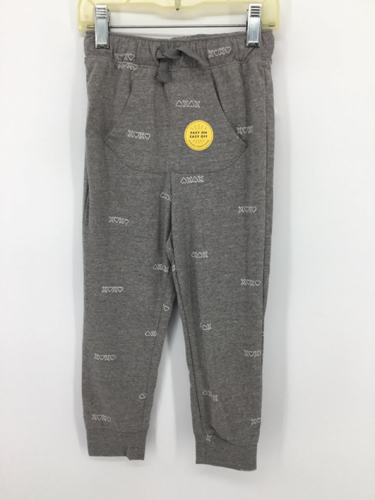 Cat & Jack Child Size 4 Gray Valentine's Day Pants