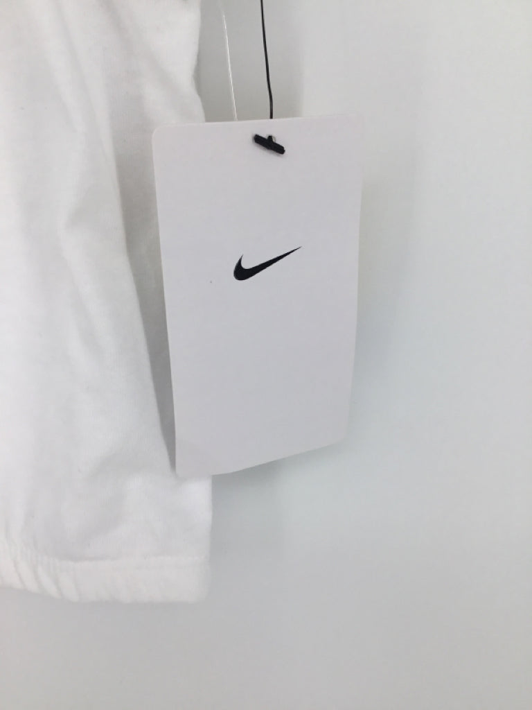 Nike Child Size 5 White Shirt - girls