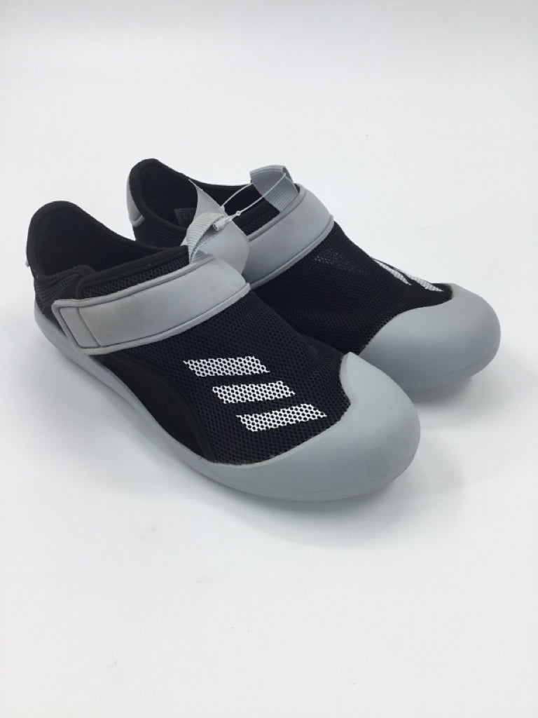 Adidas Child Size 2 Youth Black Sandals/Flip Flops