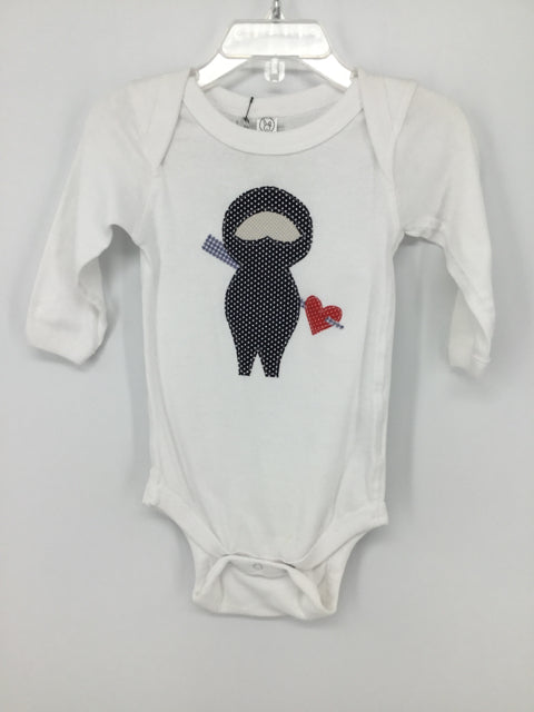 Kakabaka Child Size 12 Months White Valentine's Day Love Ninja Onesie
