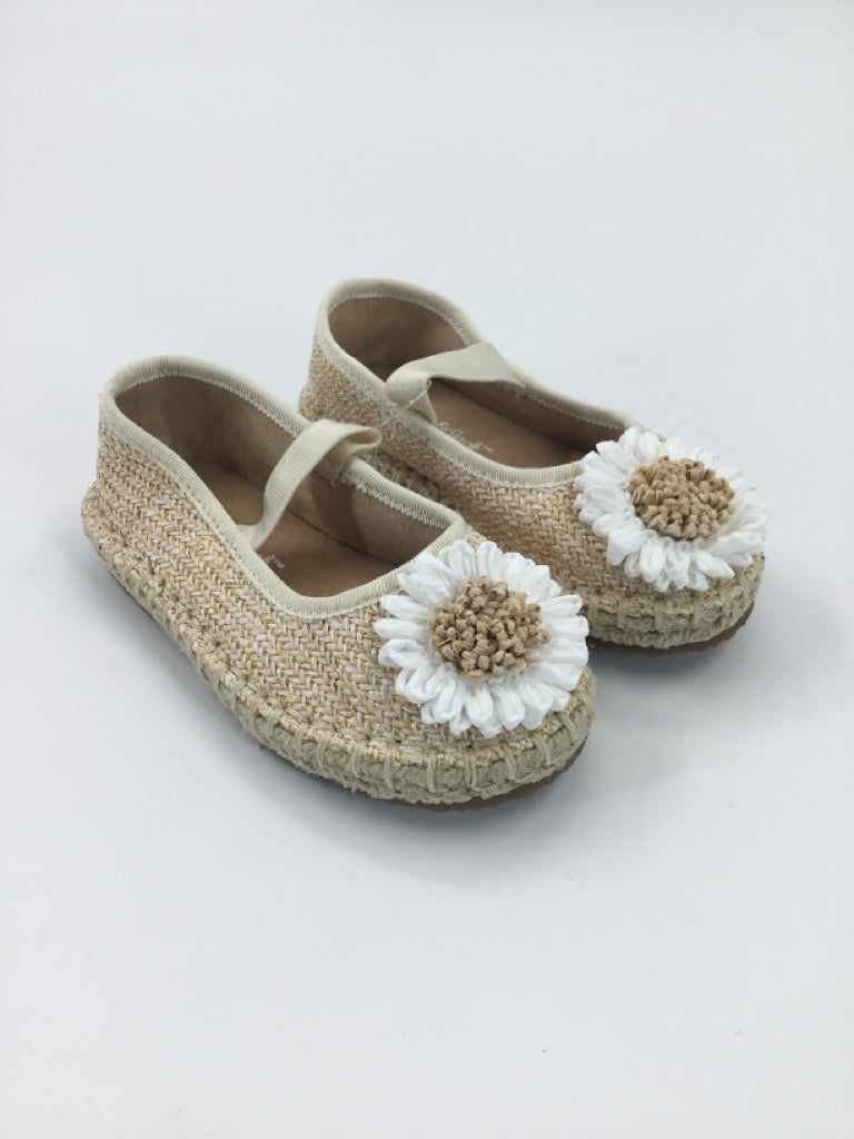 Cat & Jack Child Size 6 Toddler Tan Sandals/Flip Flops