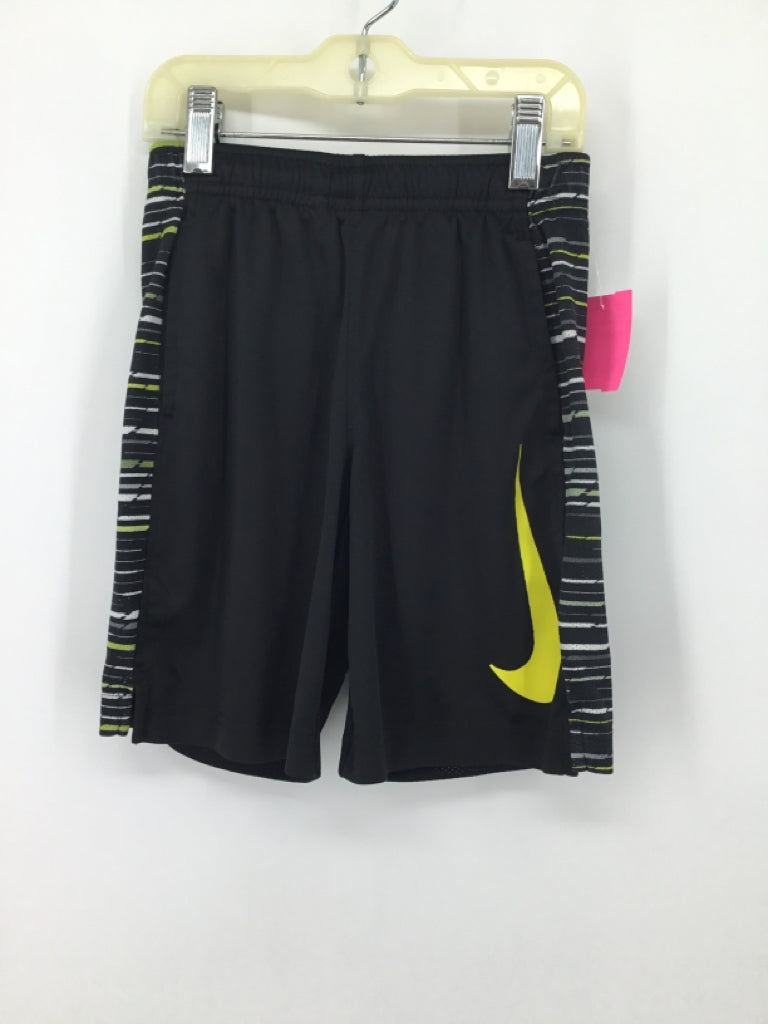 Nike Child Size 6 Black Print Shorts - boys