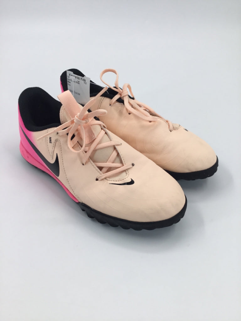Nike Child Size 5.5 Youth Pink Sport/Dance Shoes