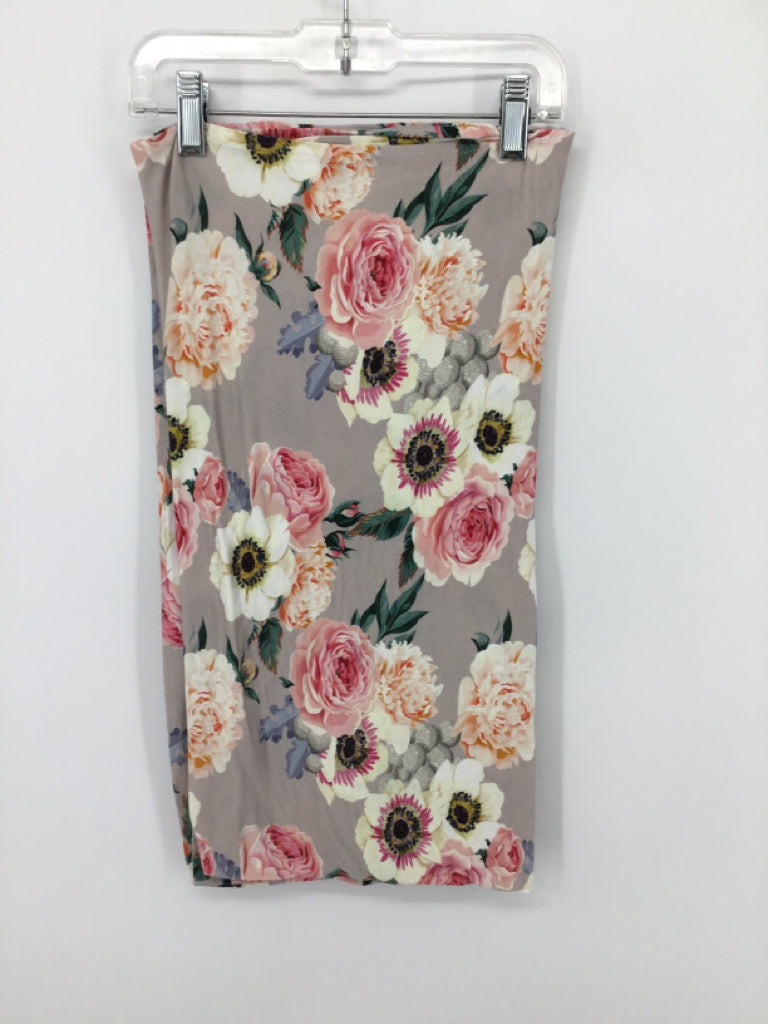 Posh Peanut Gray Floral Blanket