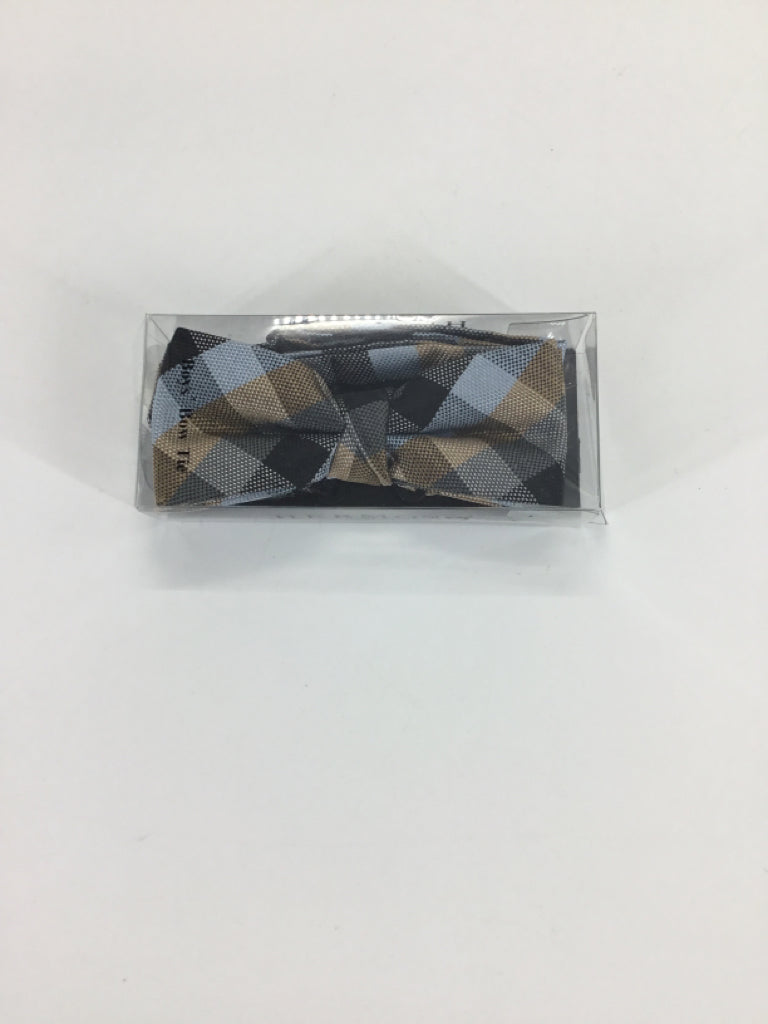 Hermoso Boy's Plaid Bow Tie