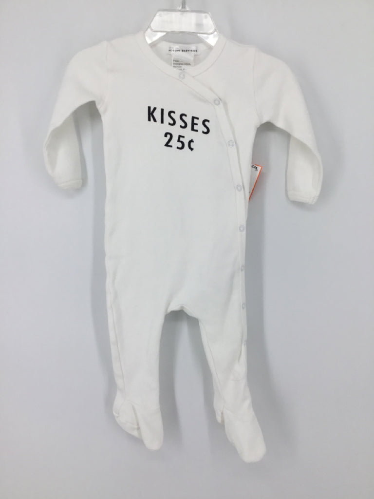 Pottery Barn Kids Child Size 9-12 Months White screen printed Outfit - boys