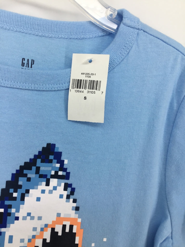 Gap Kids Child Size 6 Blue Sharks T-shirt - boys