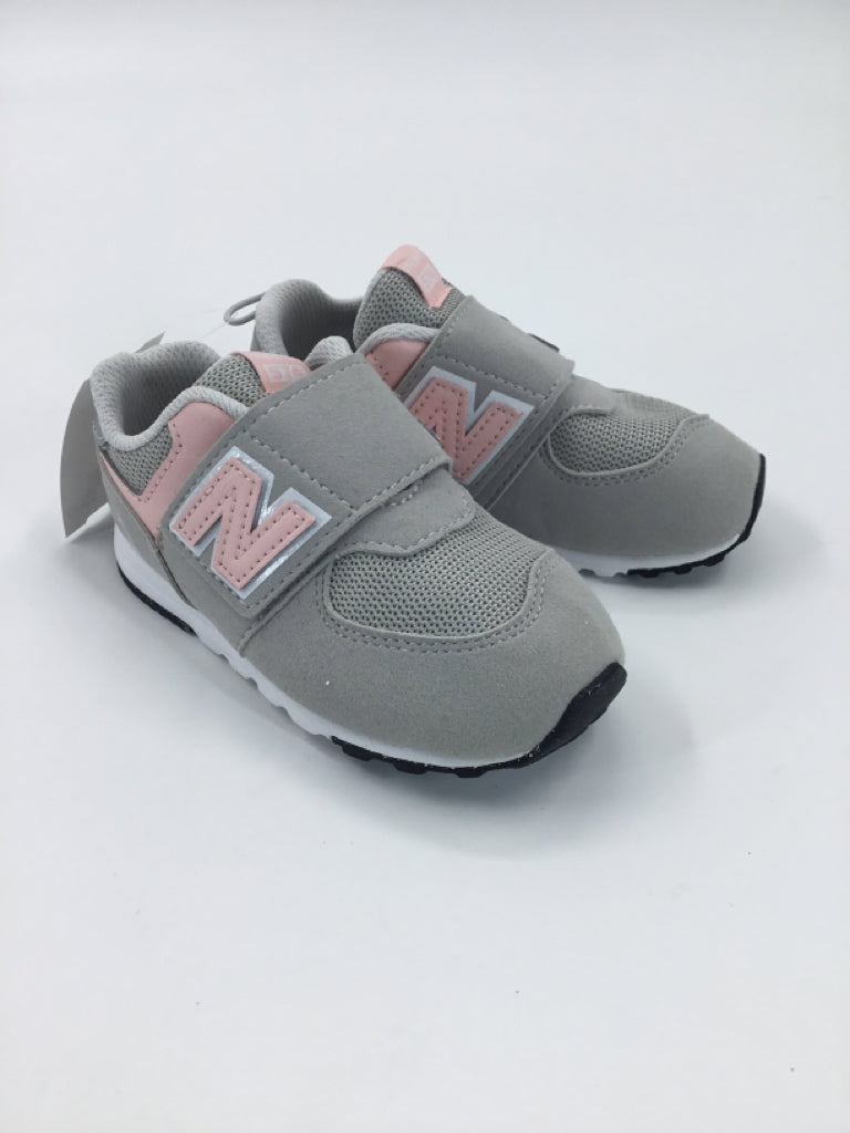 New Balance Child Size 7.5 Gray Sneakers