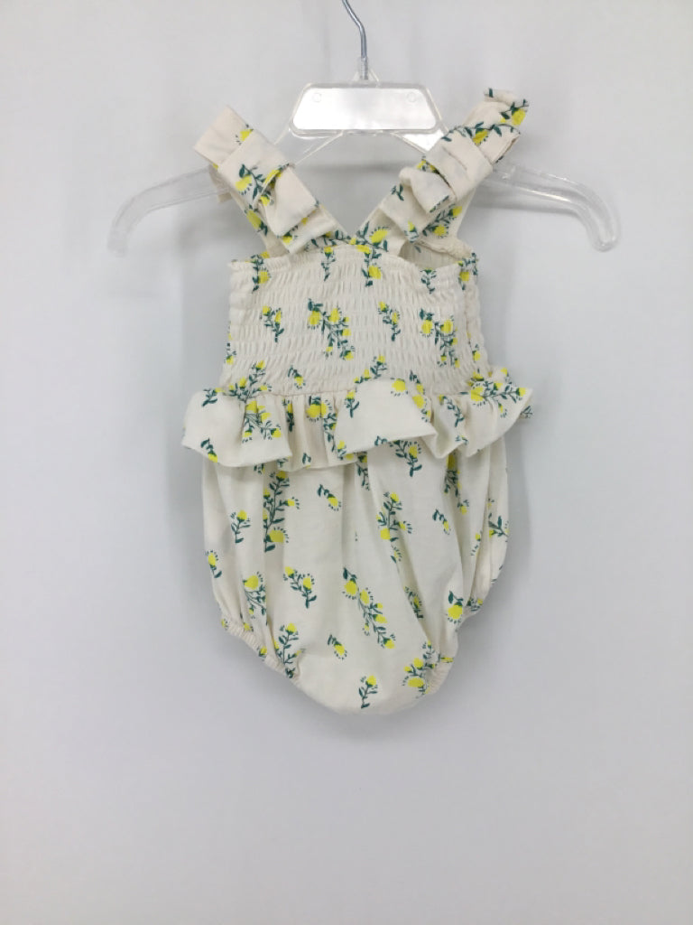 Jessica Simpson Child Size 0-3 Months Yellow Outfit - girls
