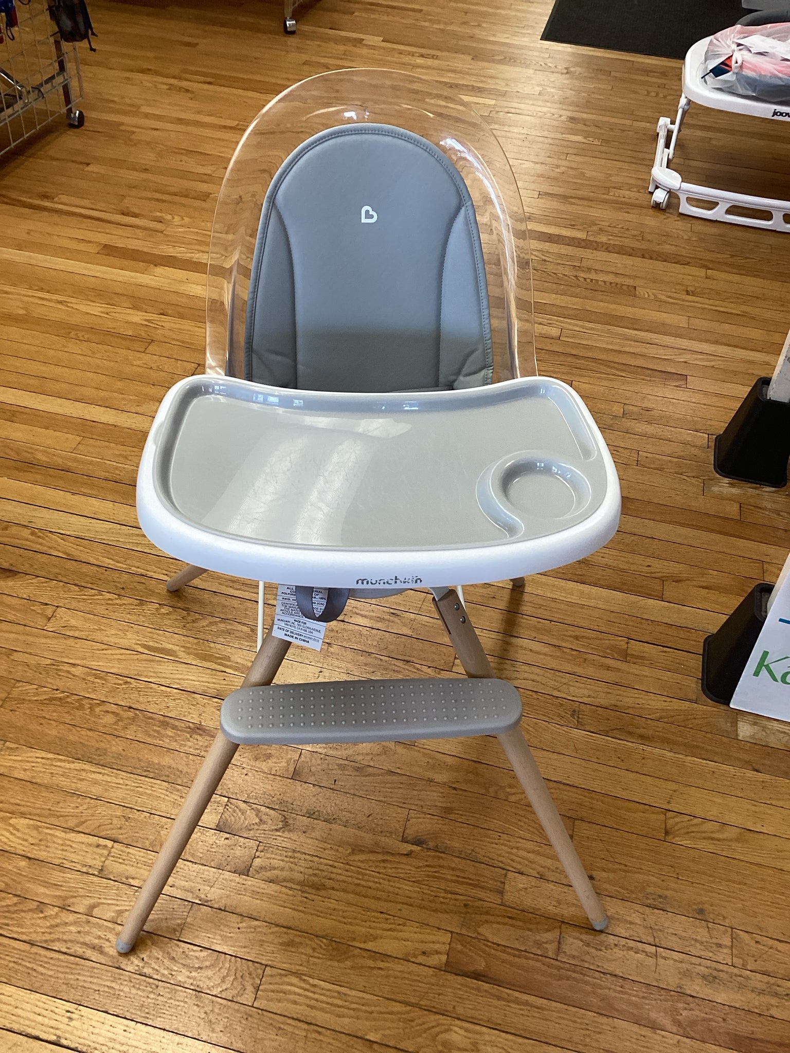 Munchkin 360 Cloud Baby & Toddler High Chair