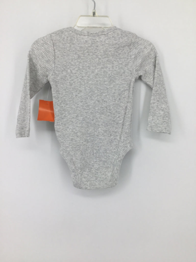 Old Navy Child Size 6-12 Months Gray Onesie