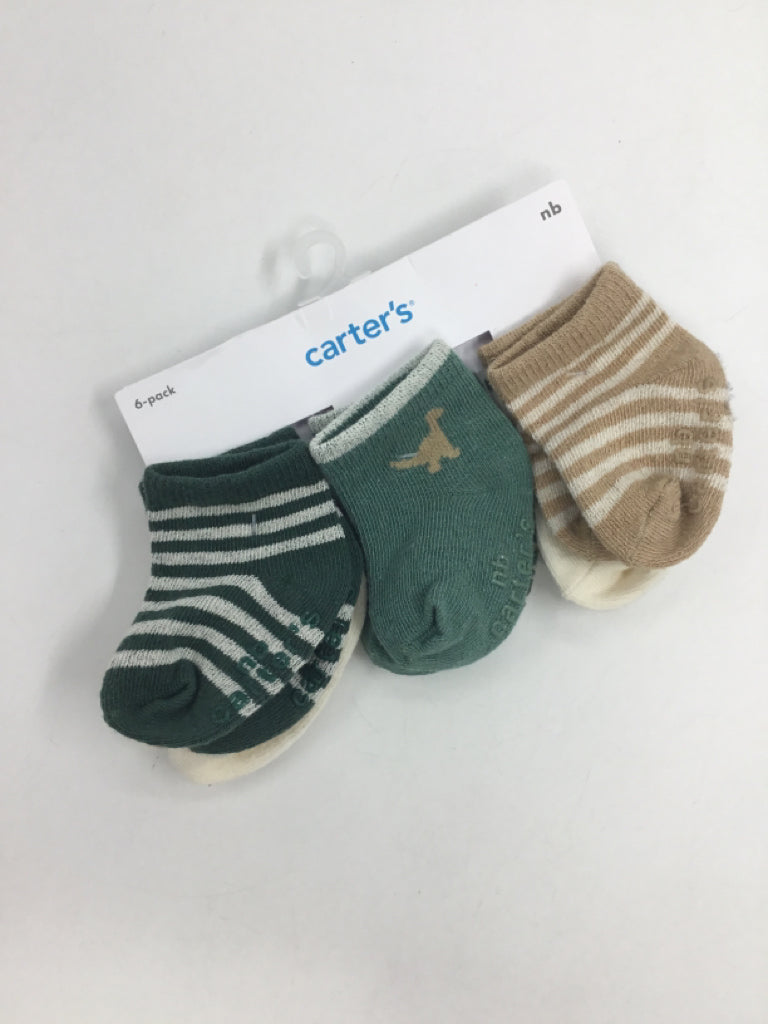 Carter's Child Size Newborn Green Dinosaur Socks - boys