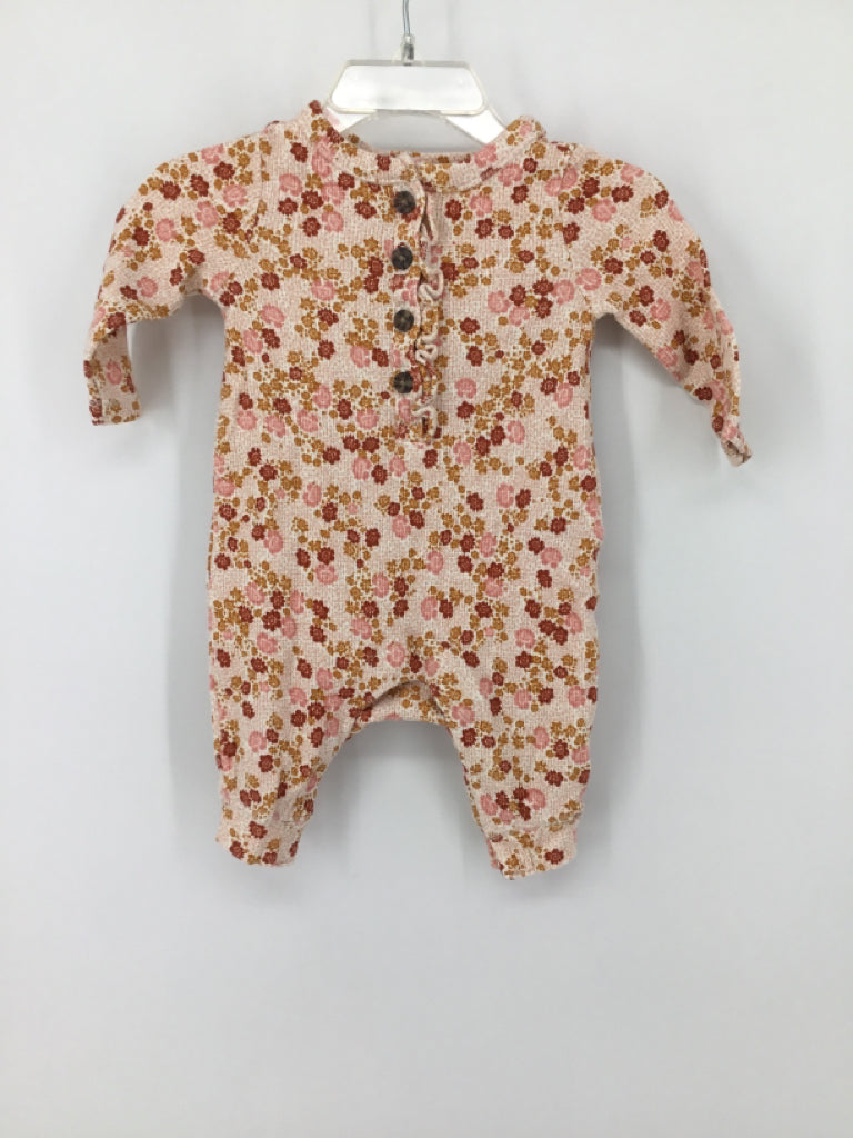 Old Navy Child Size 0-3 Months Pink Outfit - girls