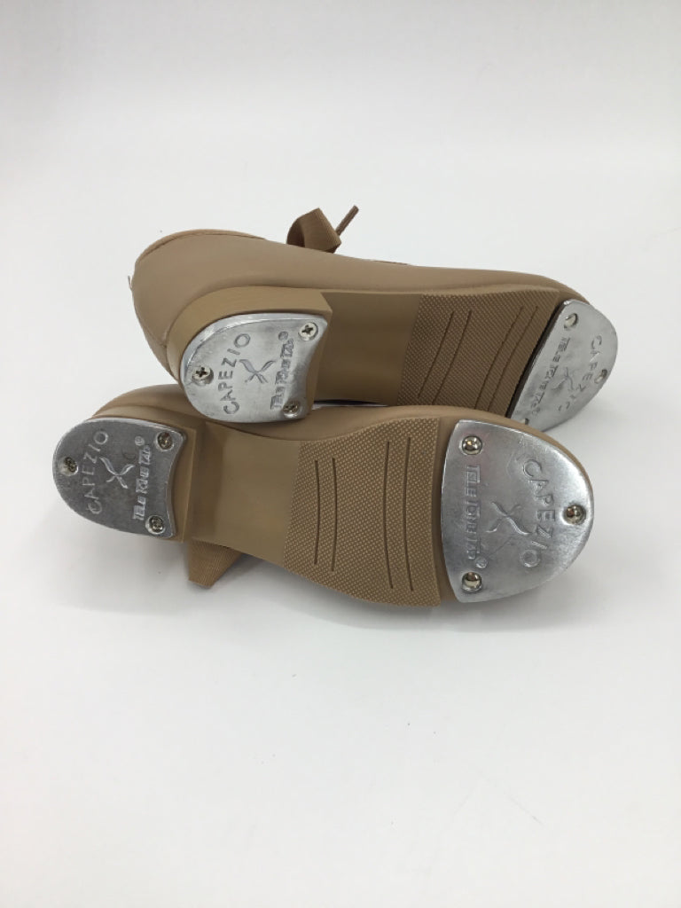 Capezio Child Size 11 Beige Sport/Dance Shoes