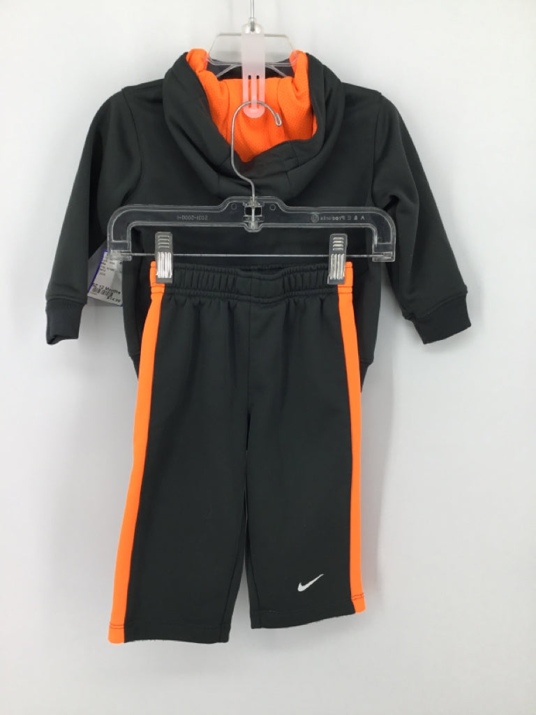 Nike Child Size 12 Months Gray screen printed Outfit - boys