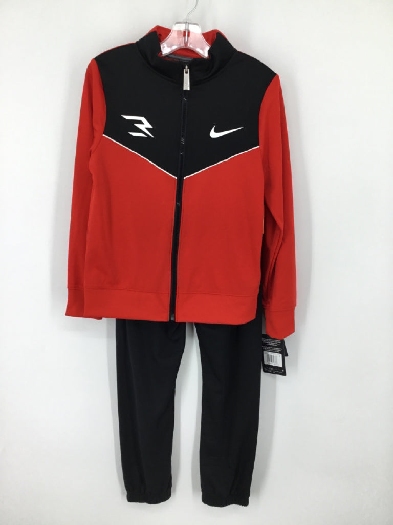Nike Child Size 8 Red Solid Outfit - boys