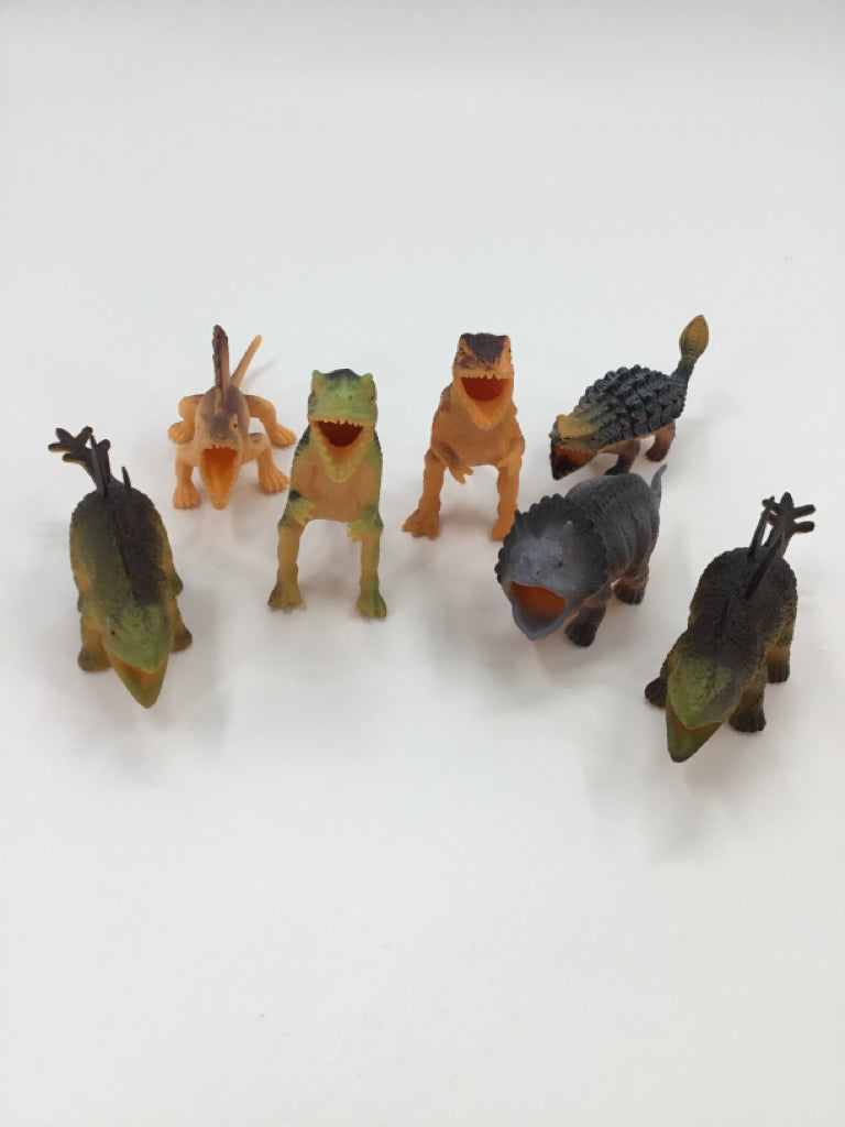 Dinosaur Figures - Set of 7