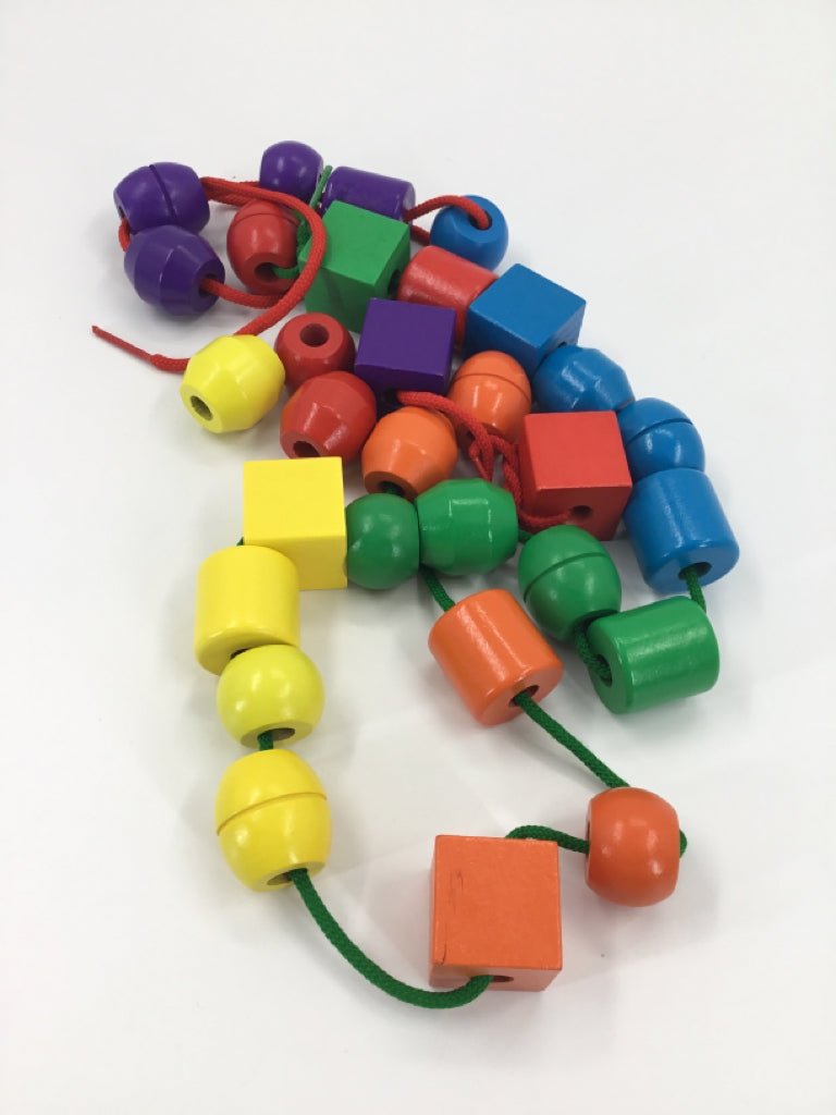 Melissa & Doug Wooden Lacing Beads