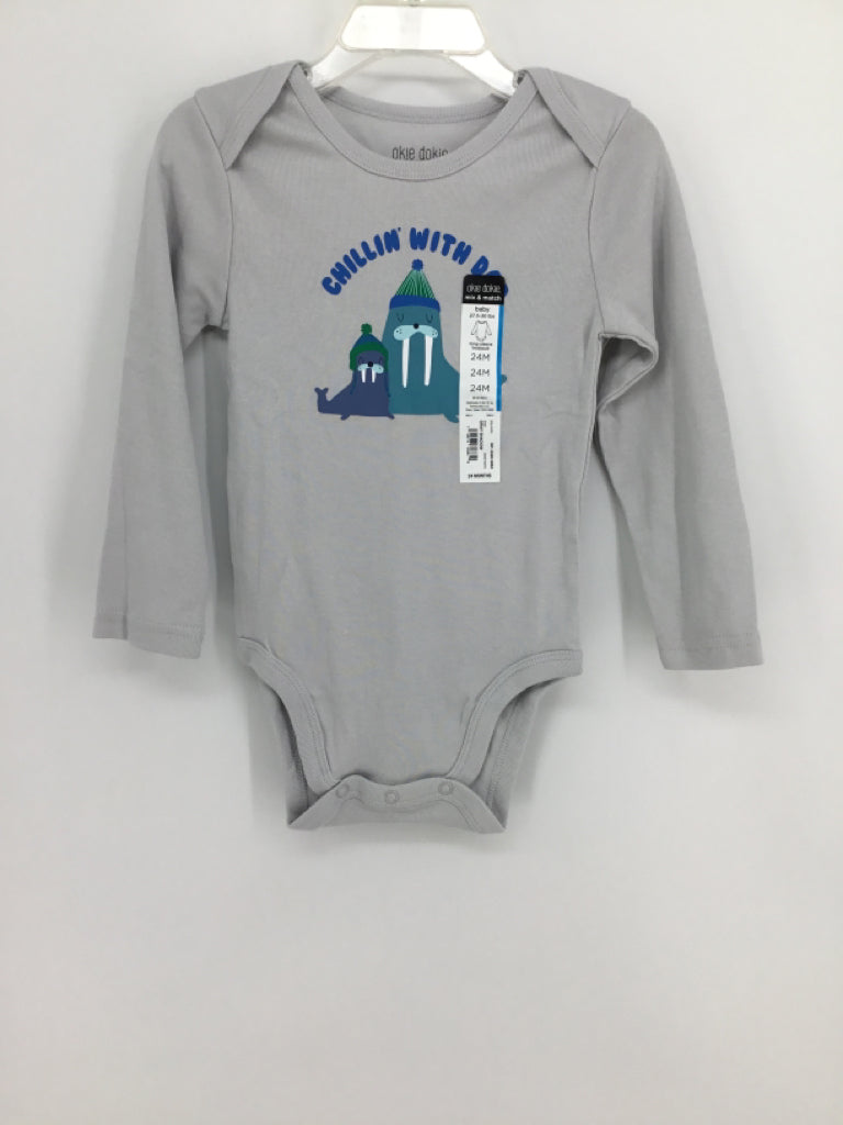 okie dokie Child Size 24 Months Gray Onesie
