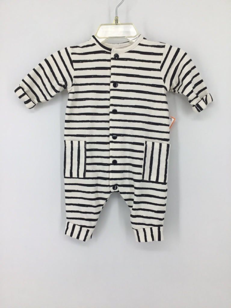 Focus Kids Child Size Newborn Black Stripe Outfit - boys