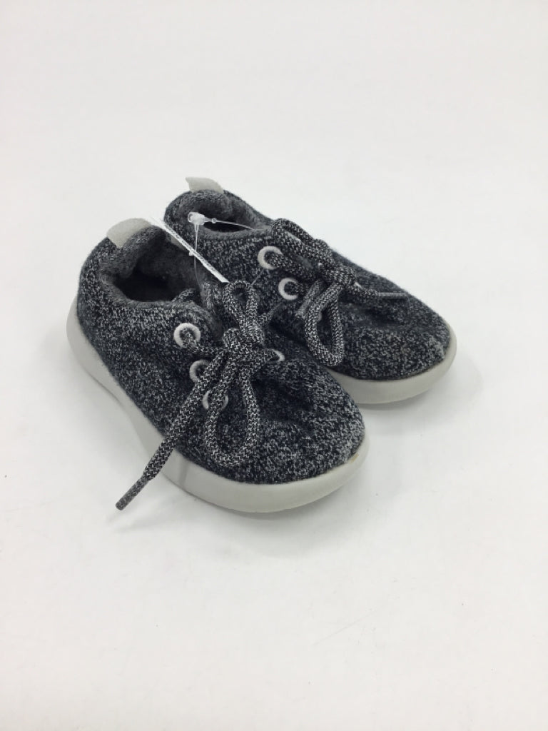 brandless Child Size 6 Toddler Gray Sneakers