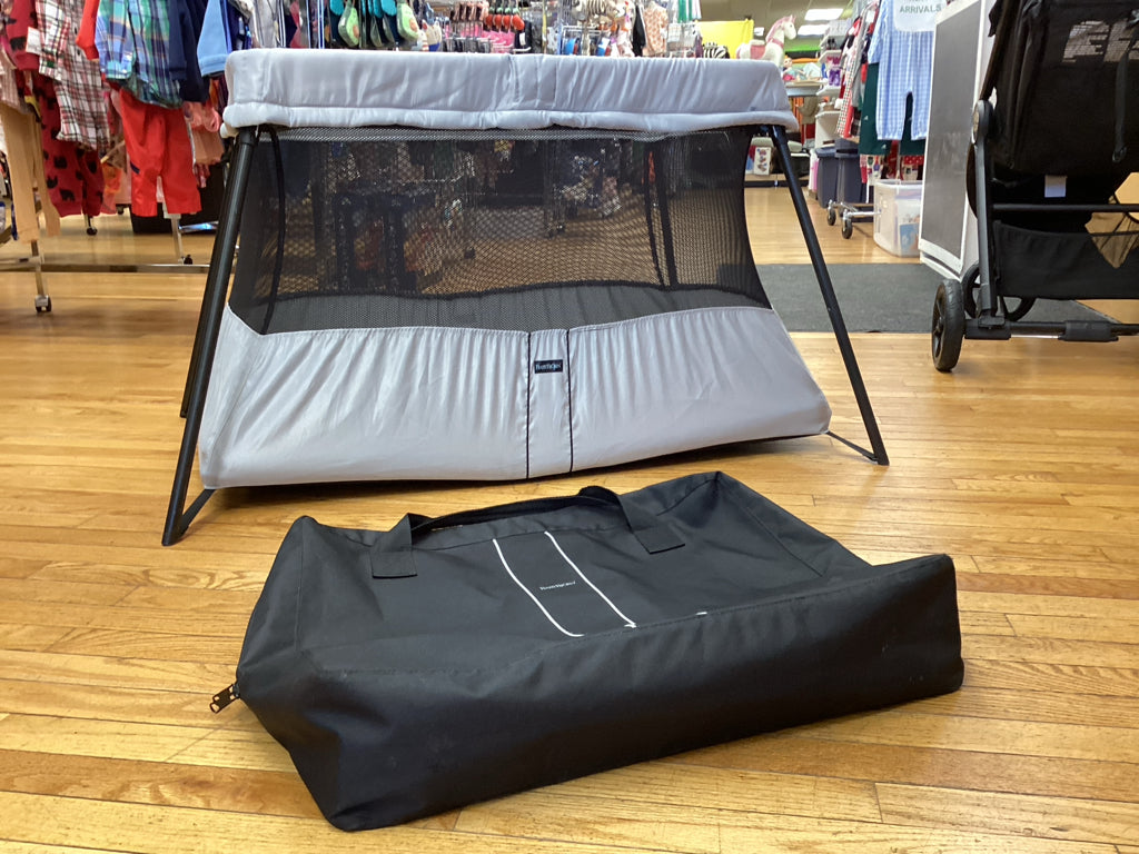 Baby Bjorn Travel Crib