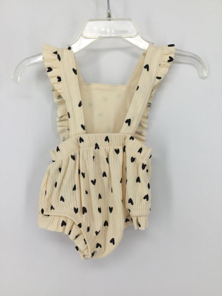 Cat & Jack Child Size Newborn Cream Outfit - girls