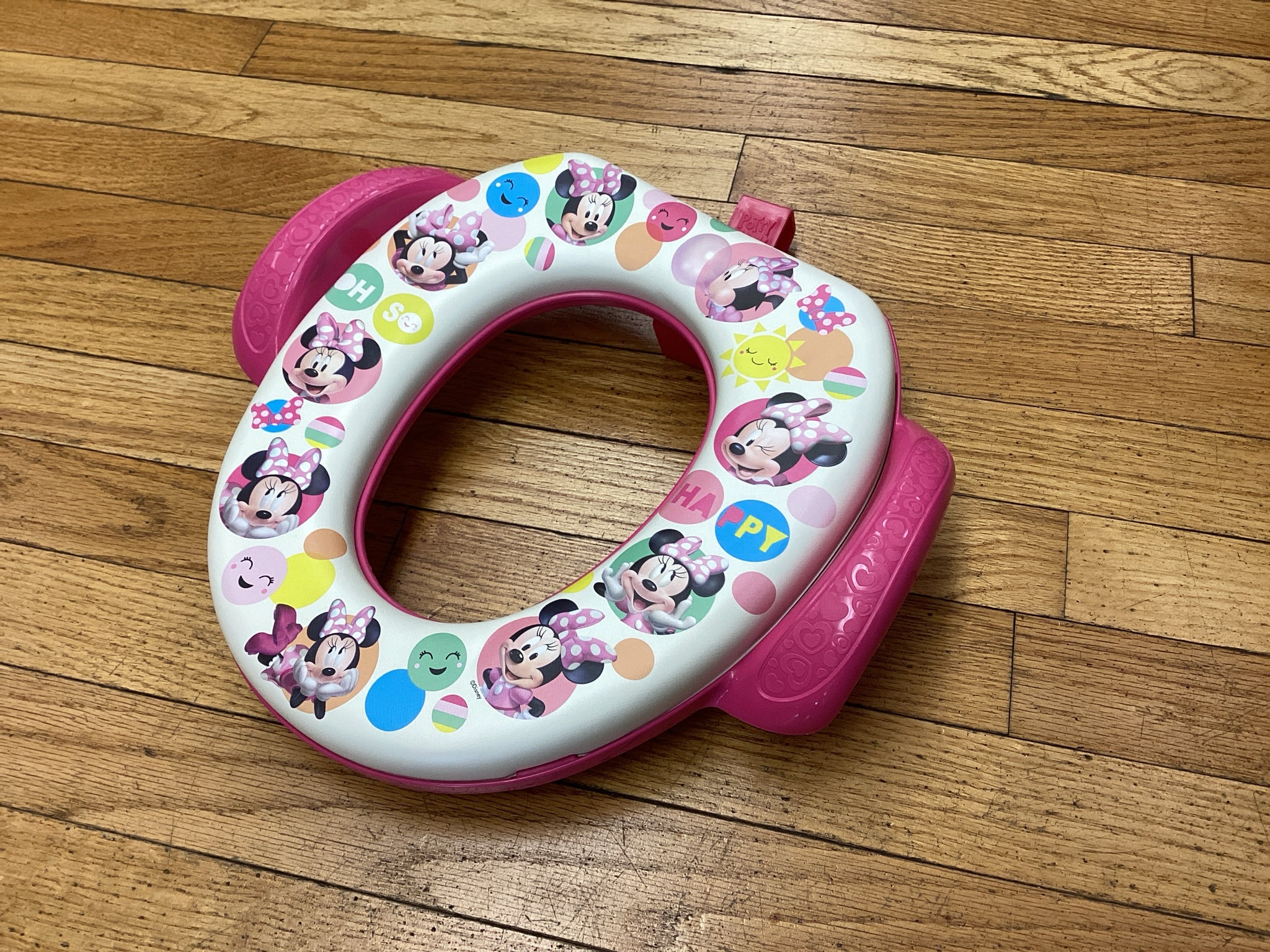 Disney Pink Minnie Mouse On the Potty Seat with hanging hook