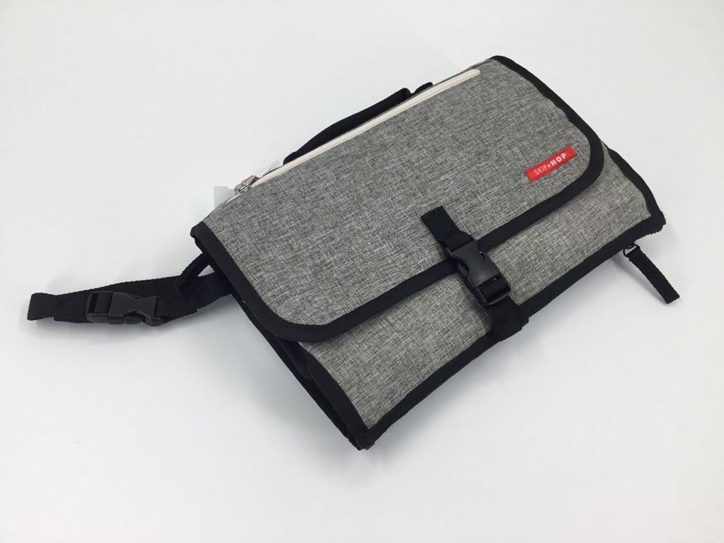 Skip Hop Pronto Portable Changing Kit