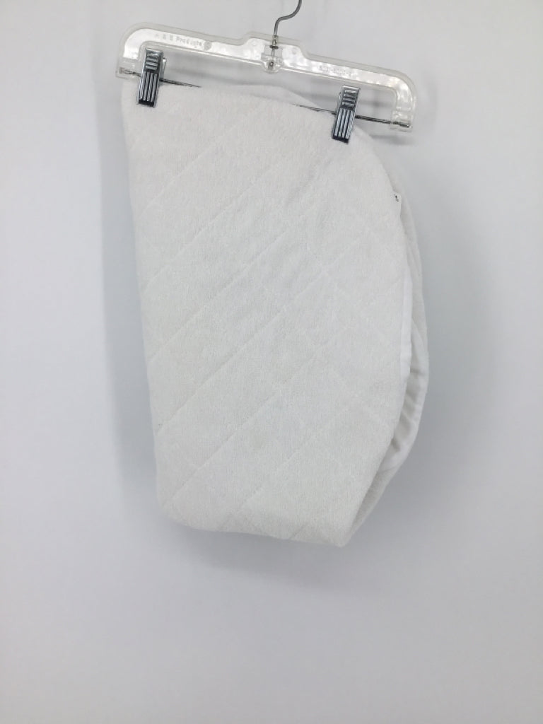 Biloban White Solid Waterproof Changing Pad Protector