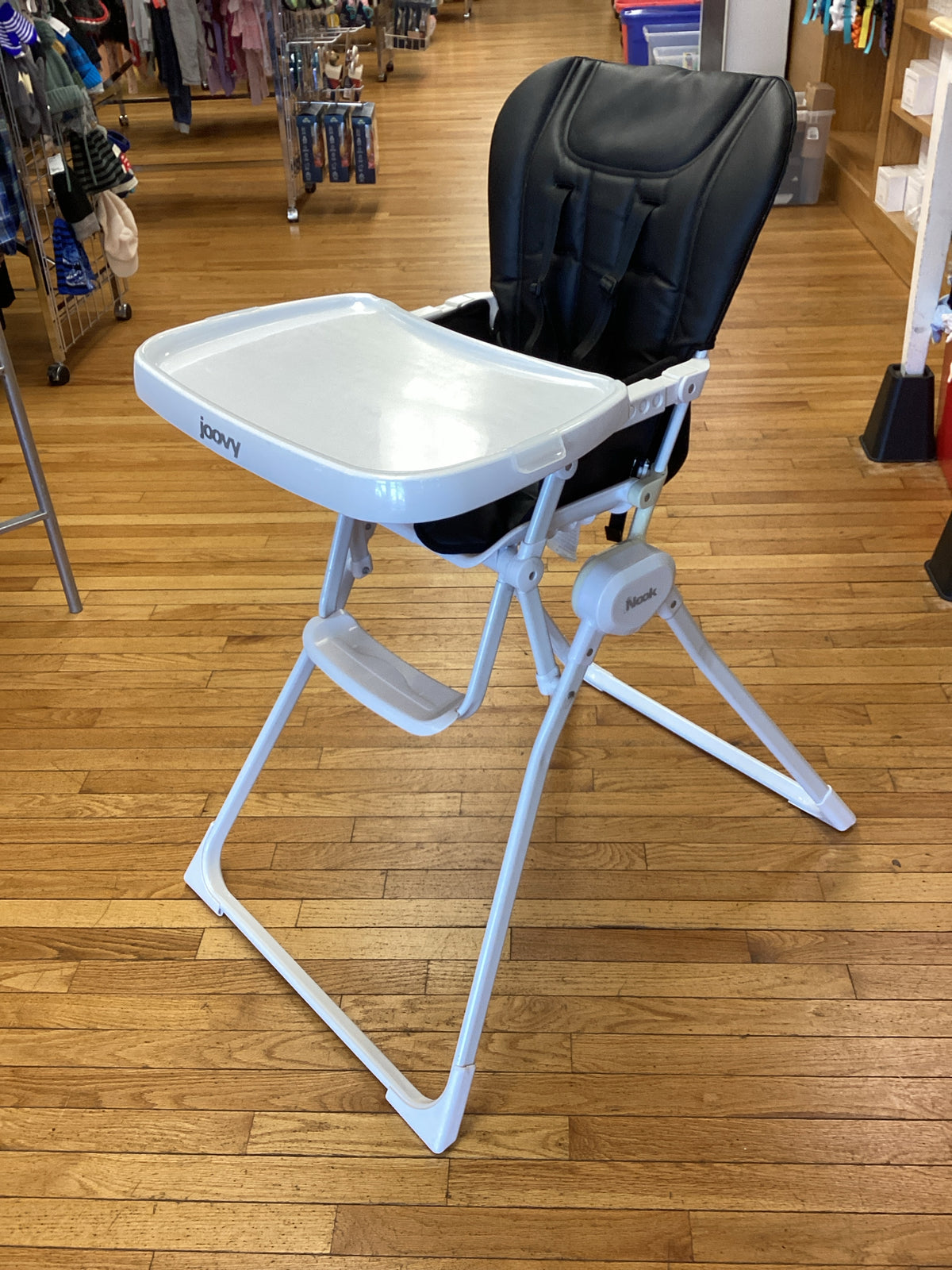 Joovy Nook Compact Fold Swing Open Tray High Chair