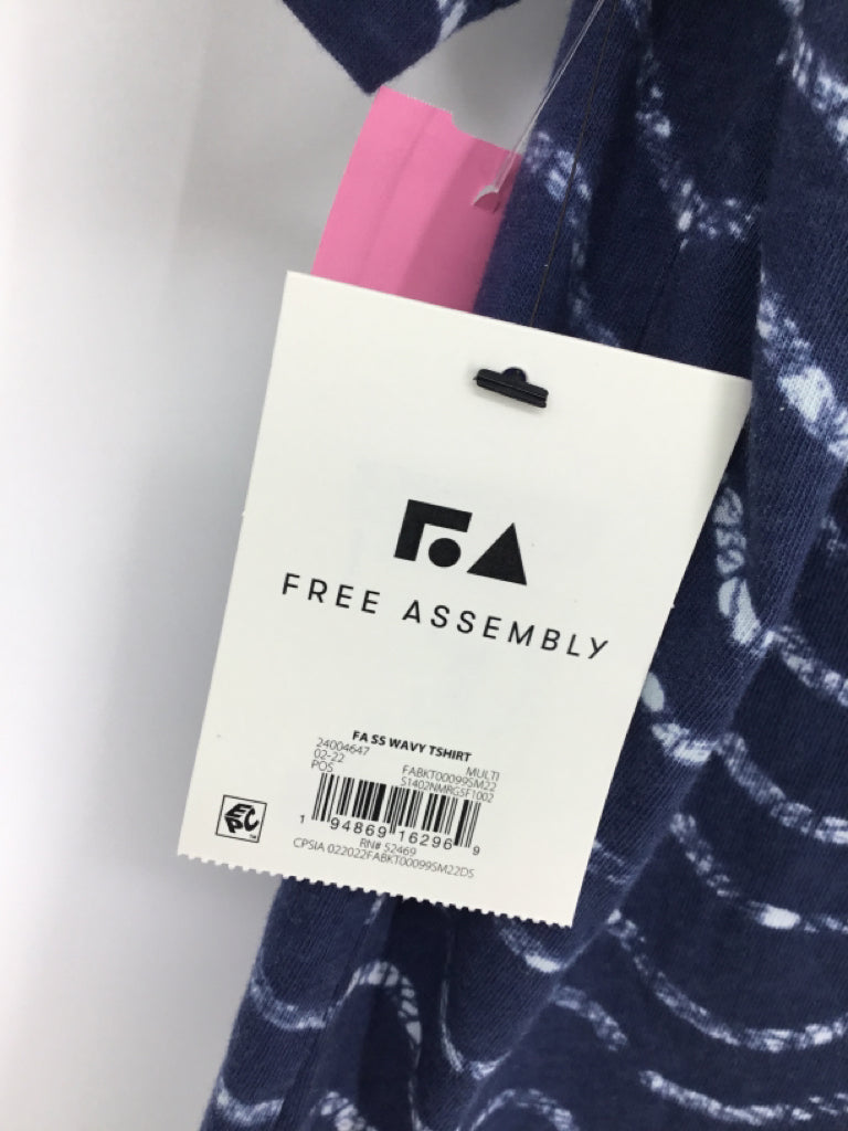 Free Assembly Child Size 6 Blue Print T-shirt - boys