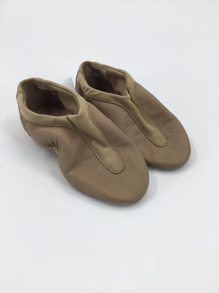 Bloch Child Size 10.5 Beige Sport/Dance Shoes