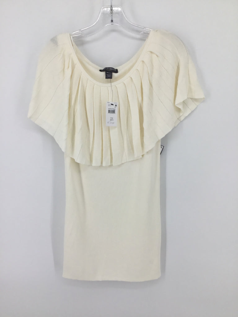A Pea In The Pod Size M Poly Blend Top