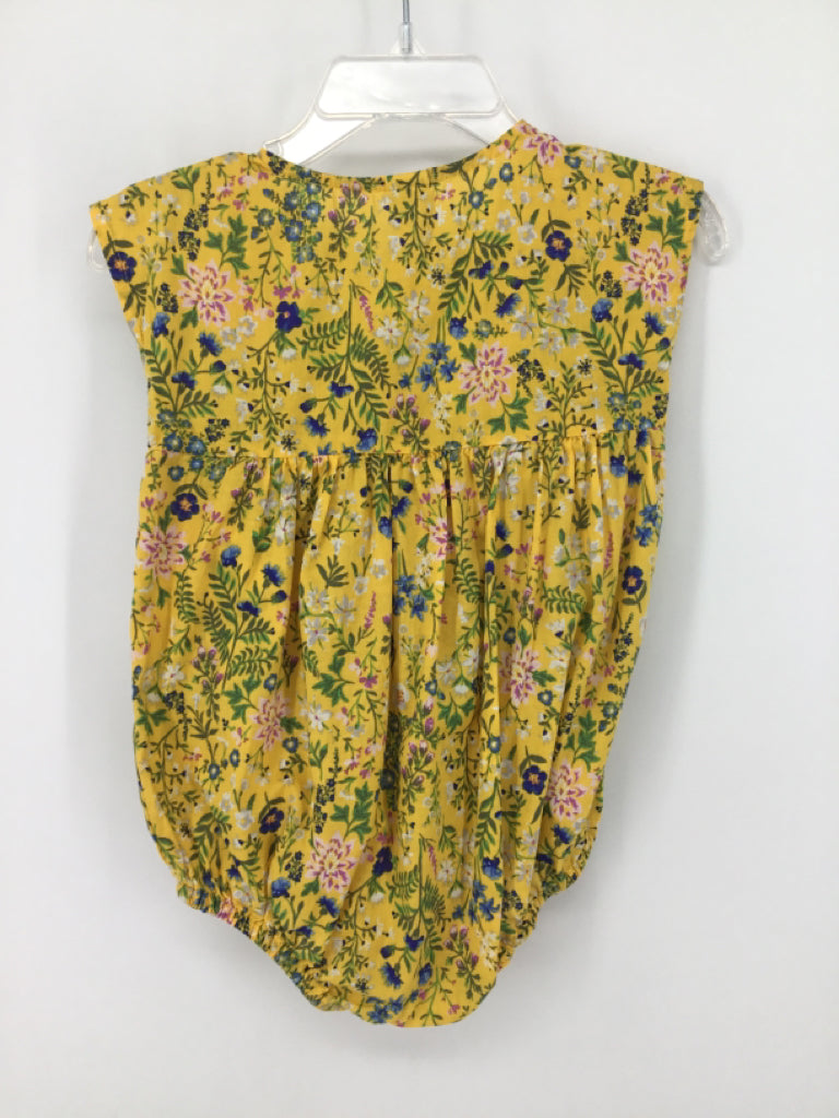 Old Navy Child Size 6-12 Months Yellow Outfit - girls
